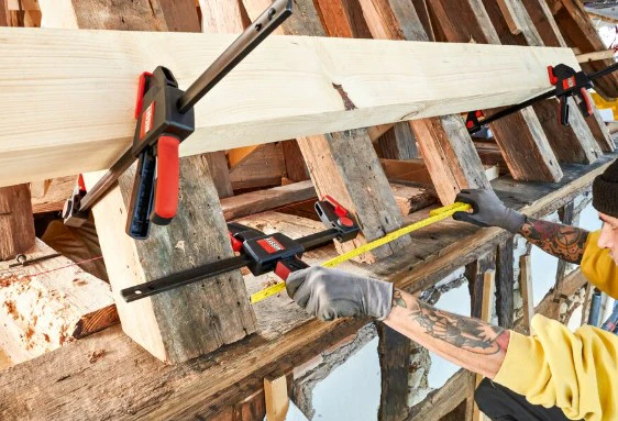 Bessey EHKXL12 12 in. x 3-5/8 in. 600 lb. Clamping Force EHK Extra Large Trigger Clamp - Image 3