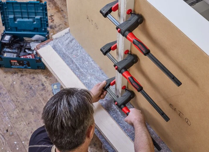 Bessey GK15 6 in. x 2-3/8 in. GearKlamp Bar Clamp - Image 4
