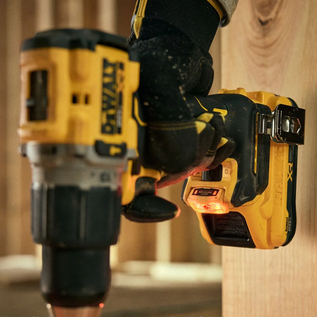 DeWalt DCD806B 20V MAX* XR Brushless Cordless 1/2 in. Hammer Drill (Tool Only) - Image 10