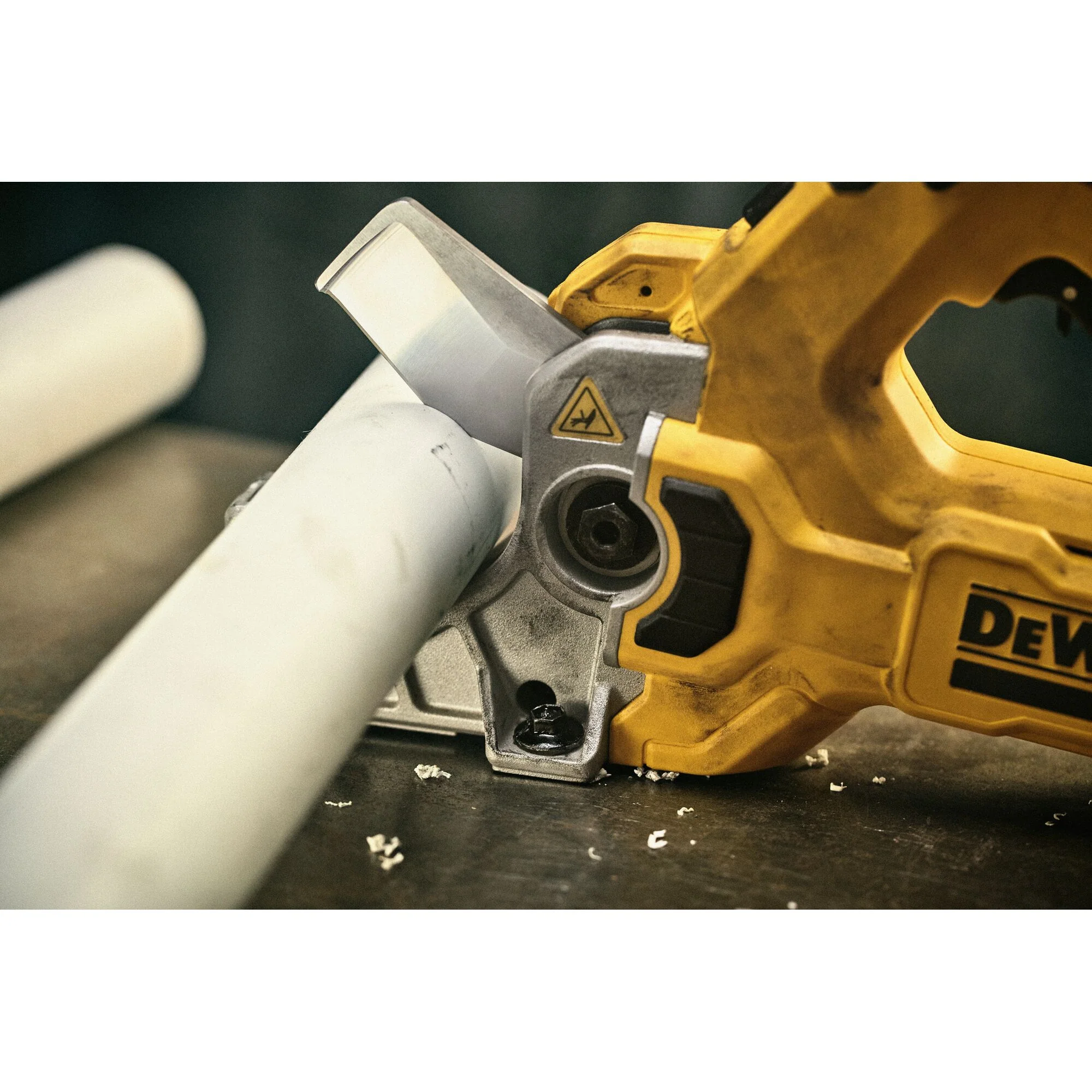 Dewalt DCE180B 20V Plastic Tube Cutter Bare - Image 8