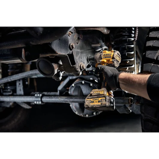 DeWalt DCF922B ATOMIC™ 20V MAX* 1/2 in 450 ft/lb Breakaway 300 ft/lb Fastening 20 V Cordless Impact - Image 6
