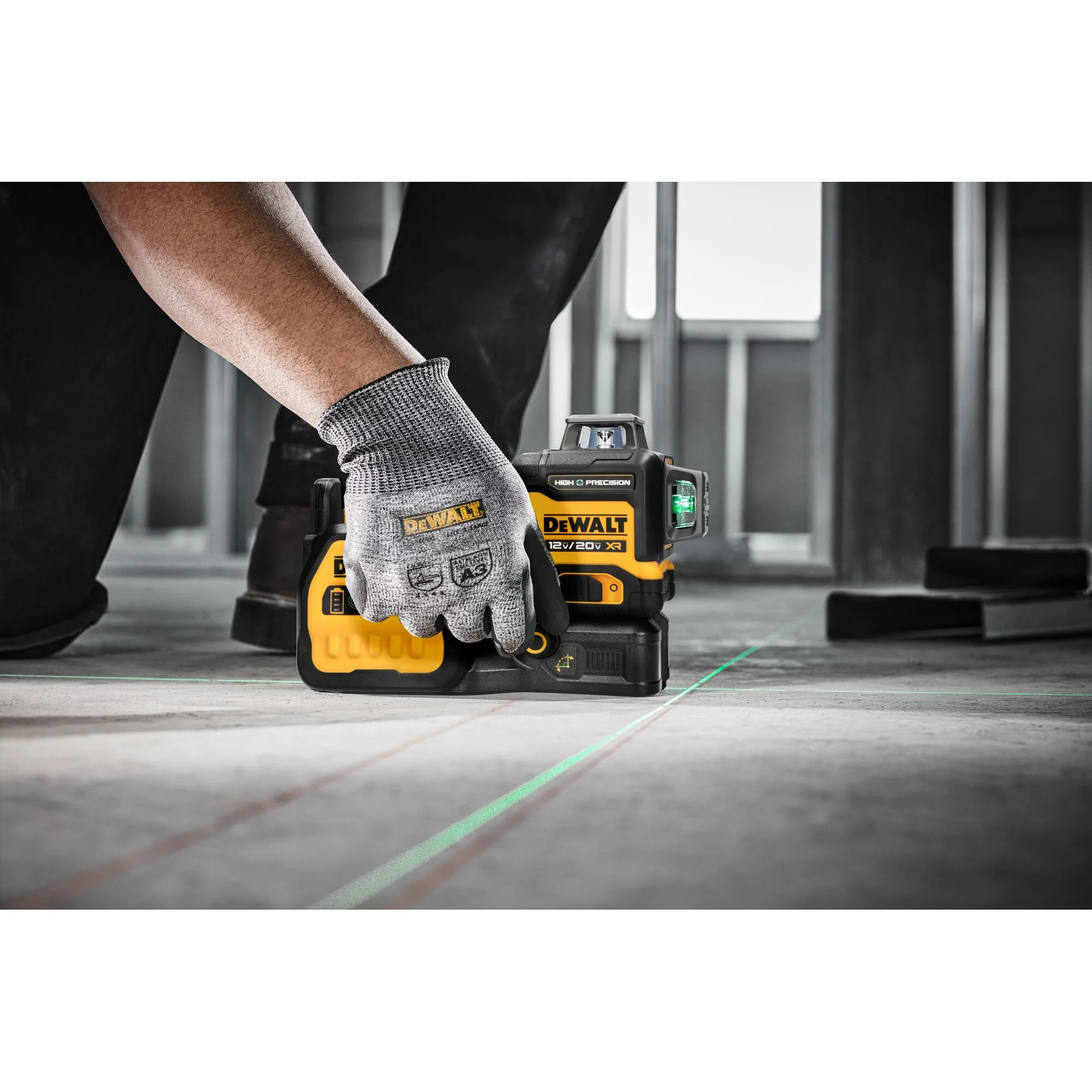 Dewalt DCLE34033D1 12/20V 3X360 Green Line Laser Kit 2.05AH - Image 7