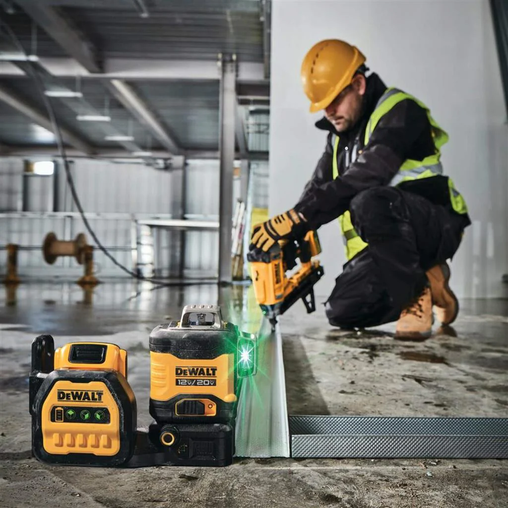 DEWALT DCLE34030G 20-Volt MAX Lithium-Ion Cordless 3-Beam 360-Degree Green Line Laser Kit - Image 4