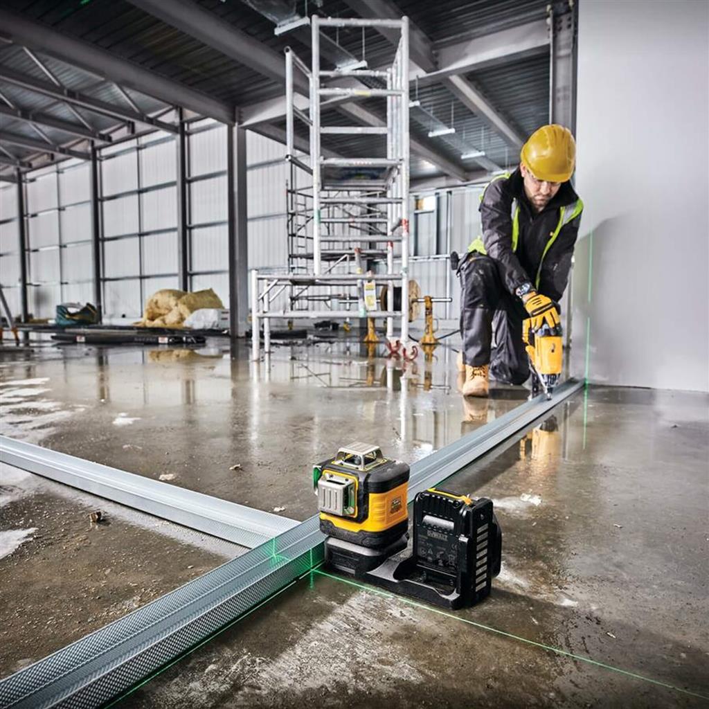 DEWALT DCLE34030G 20-Volt MAX Lithium-Ion Cordless 3-Beam 360-Degree Green Line Laser Kit - Image 5