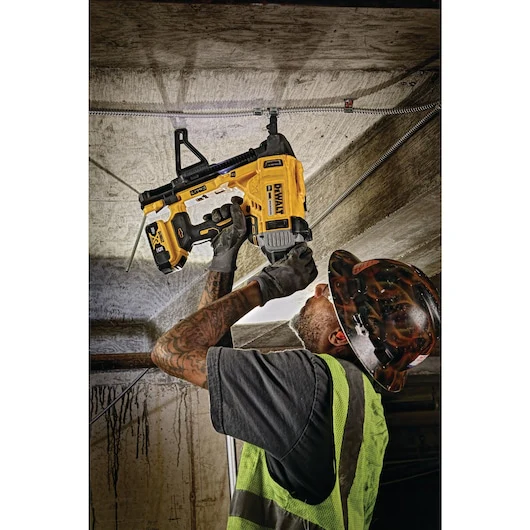 DEWALT DCN891B 1 in. Magazine Cordless Concrete Nailer (Tool Only) - Image 4