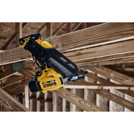 Dewalt DCN930P1 20V MAX XR 30-Degree Framing Nailer Kit 5.0Ah - Image 7