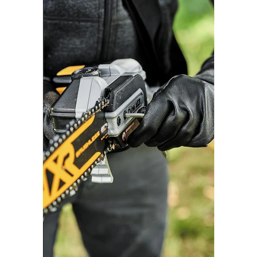 DEWALT DCPS620B 20V MAX XR Lithium-Ion 8 in. Brushless Pole Saw (Tool Only) - Image 15