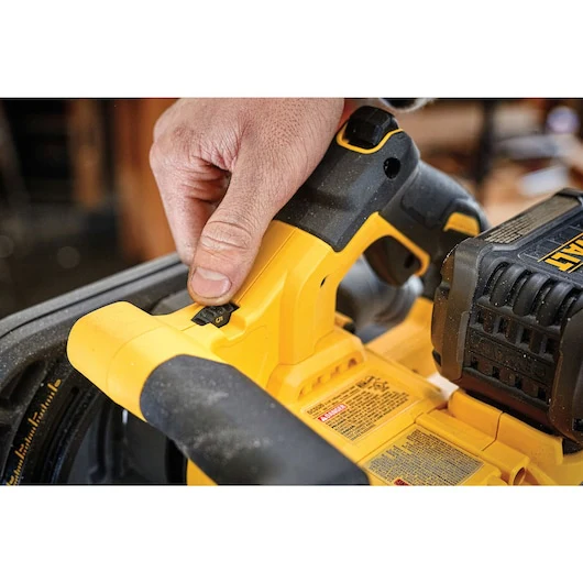 DeWalt DCS520T1 6-1/2 in 60 V Lithium-Ion Cordless Tracksaw Kit - Image 5