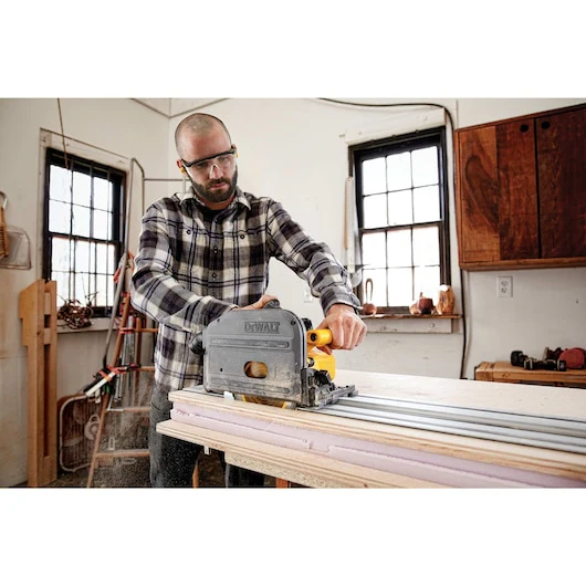 DeWalt DCS520T1 6-1/2 in 60 V Lithium-Ion Cordless Tracksaw Kit - Image 7