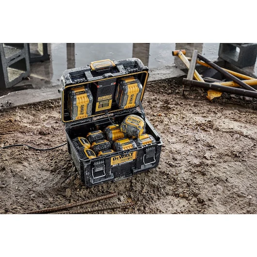 DeWalt DWST08050 Tough System 2.0 120 V 360 W Corded Full-Size Dual-Port Charger - Image 6