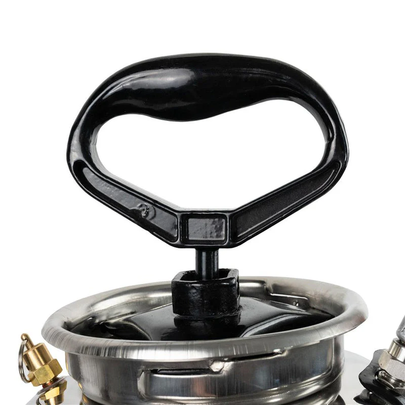 DuraDrive 3.5 gal Concrete Sprayer - Image 2