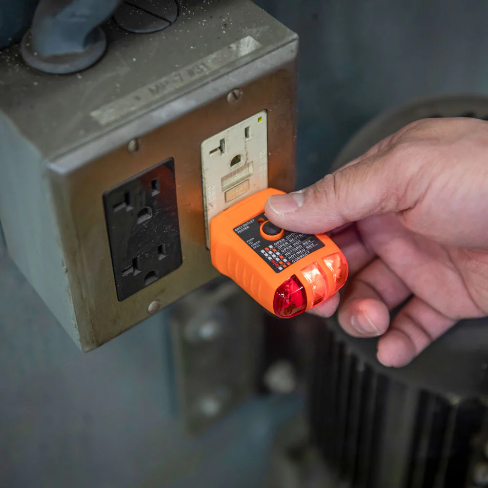 Klein RT210 GFCI Outlet Tester - Image 5