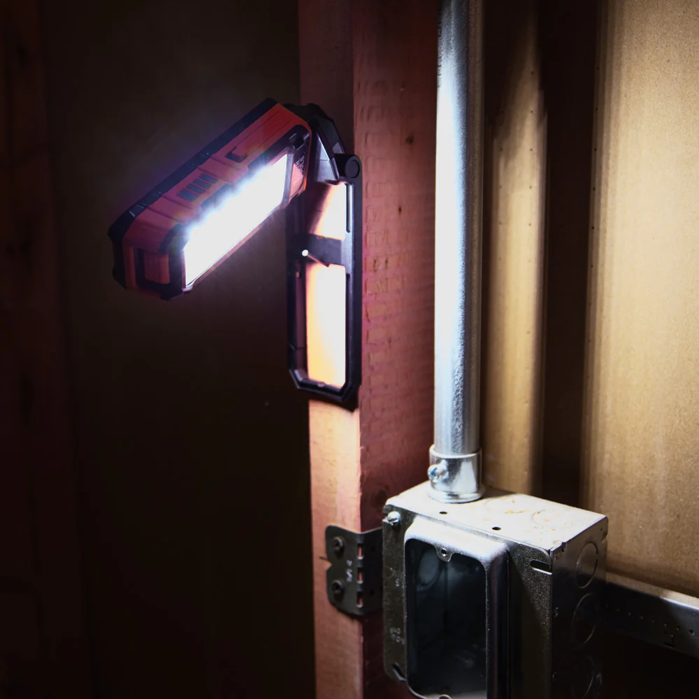 Klein 56403 Rechargeable Personal Work Light - Image 11