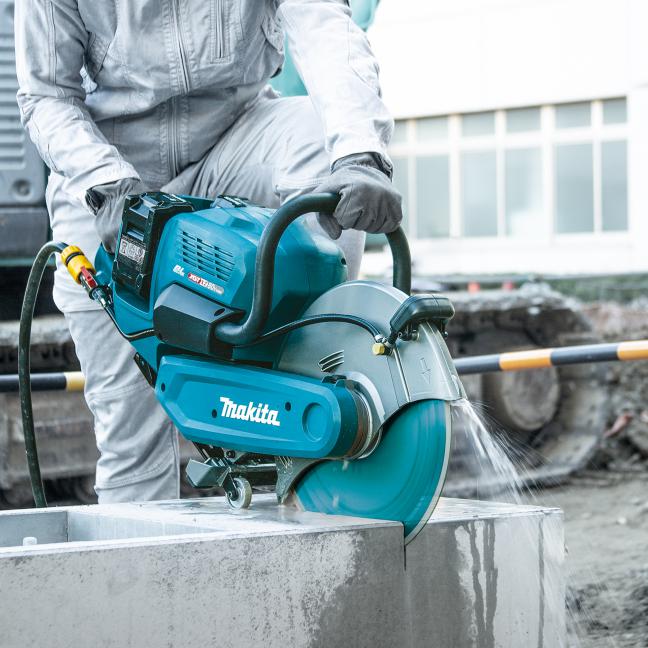 Makita
  CE001GL401 80V (40V x 2) Max XGT Brushless 14 in. Power Cutter Kit (4 x
  8.0Ah) - Image 10