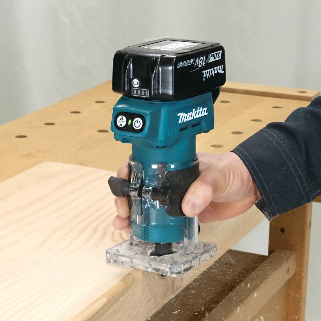 MAKITA DRT52Z 18V LXT BL 1/4 Inches Router, Tool Only - Image 4