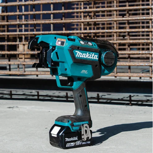 Makita DTR180ZK 18-Volt LXT Lithium-Ion 21-Gauge Brushless Rebar Tying Tool (Tool Only) - Image 3