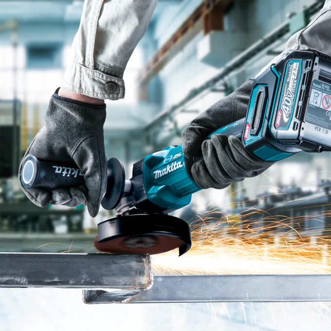 Makita GA005GZ 40V Max XGT
  Brushless 5 in. Angle Grinder with Thumb Switch (Tool Only) - Image 4