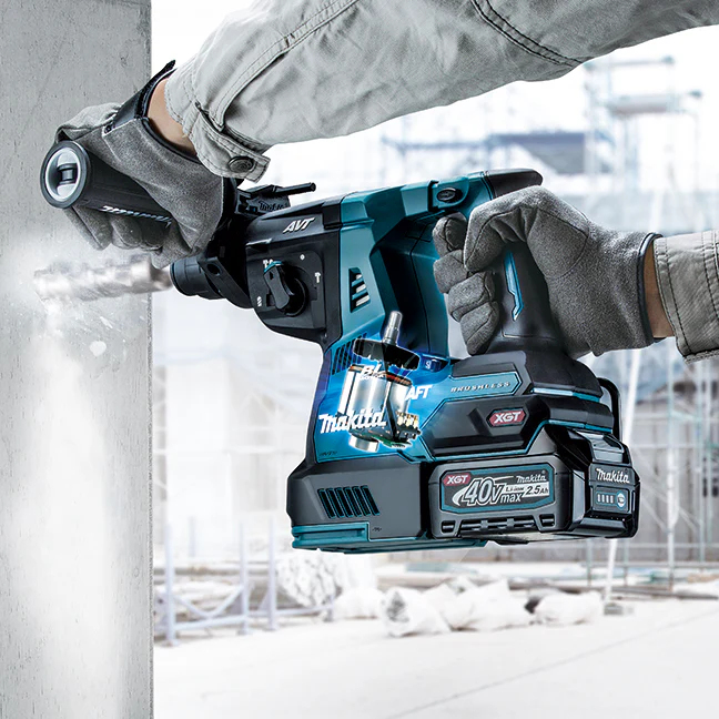 MAKITA HR003GZ 40V Max XGT
Brushless 1-1/8 in. Rotary Hammer SDS-PLUS (Tool Only) - Image 4