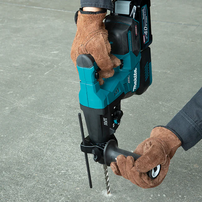 MAKITA HR003GZ 40V Max XGT
Brushless 1-1/8 in. Rotary Hammer SDS-PLUS (Tool Only) - Image 7