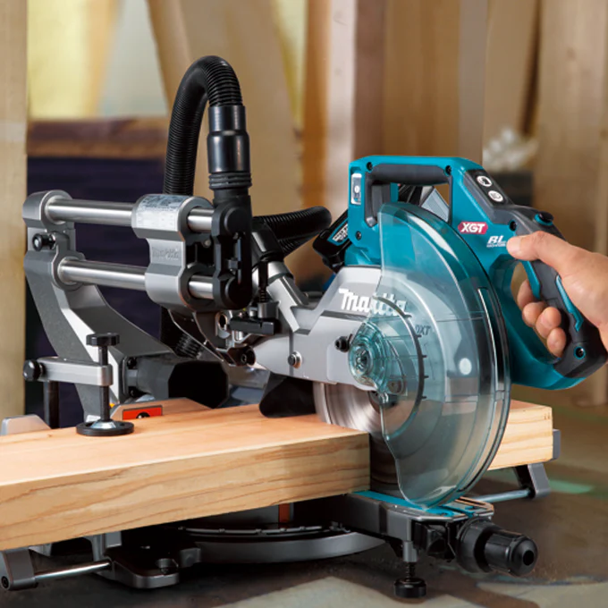 MAKITA LS002GZ 40V Max XGT
  Brushless 8-1/2 in. Dual Compound Mitre Saw with AWS (Tool Only) - Image 4