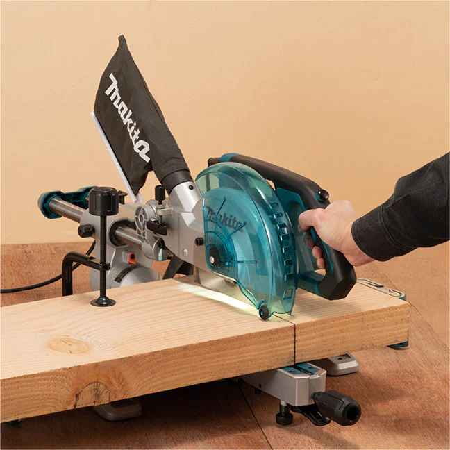 Makita LS0816F 8-1/2 in. Sliding Compound Miter Saw w/LED Cut Line - Image 2