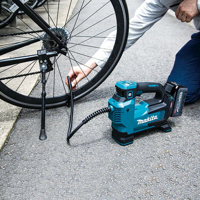 MAKITA MP001GZ 40V Max XGT
  Inflator, Tool Only - Image 4
