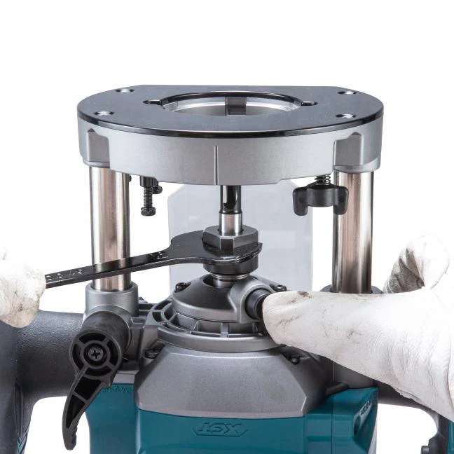 MAKITA RP001GZ01 40V Max XGT BL
  1/2 in. Plunge Router w/AWS, Tool Only - Image 20