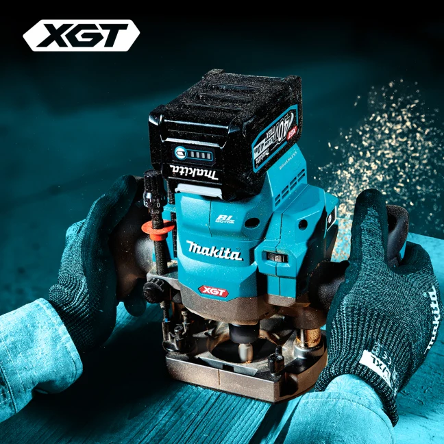 MAKITA RP001GZ01 40V Max XGT BL
  1/2 in. Plunge Router w/AWS, Tool Only - Image 4