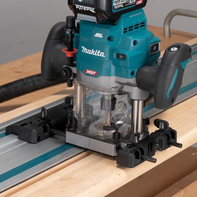 MAKITA RP001GZ01 40V Max XGT BL
  1/2 in. Plunge Router w/AWS, Tool Only - Image 9