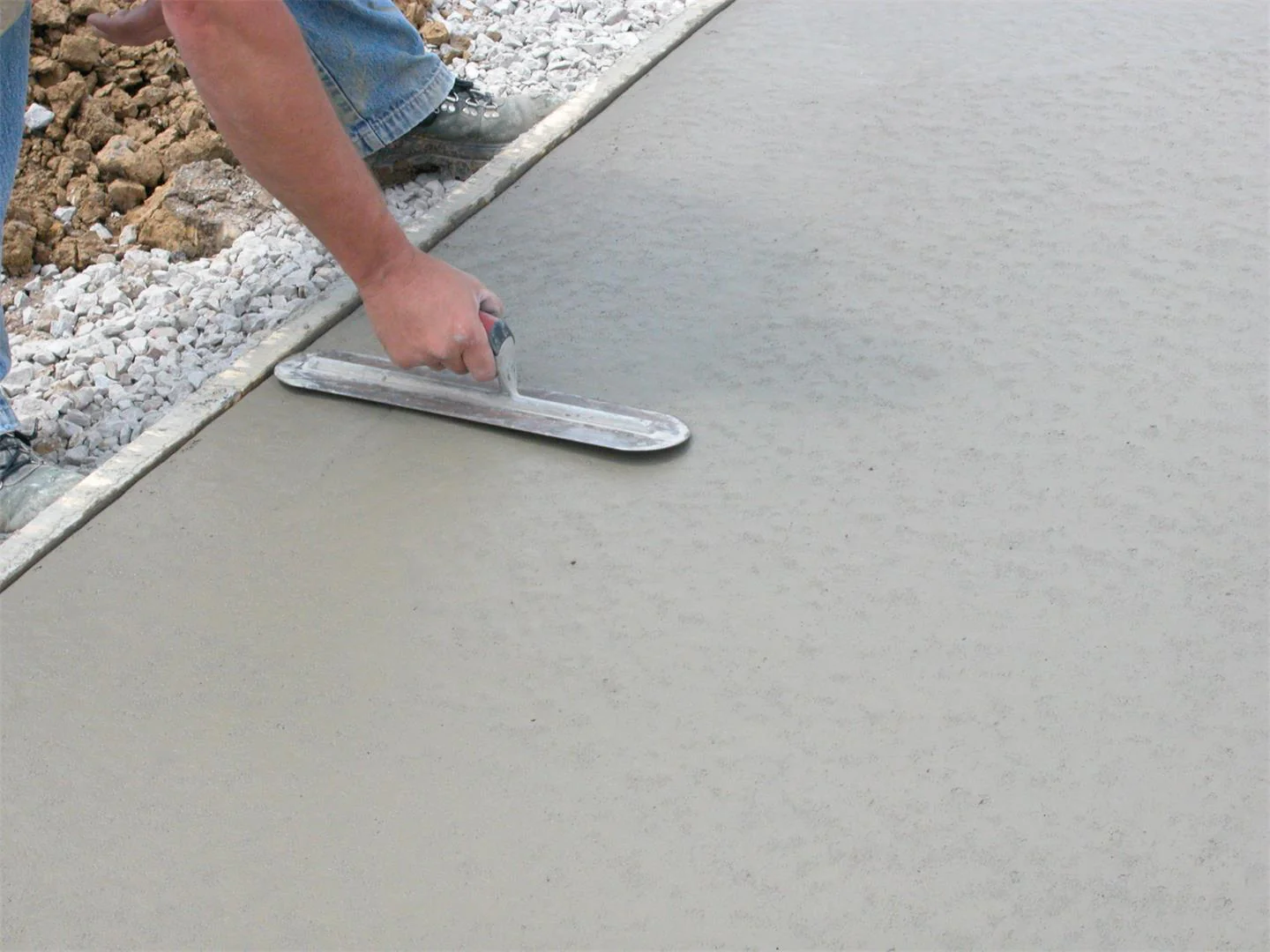 Marshalltown MXS20FRD 20 in x 4 in High Carbon Steel Finishing Trowel - Image 5