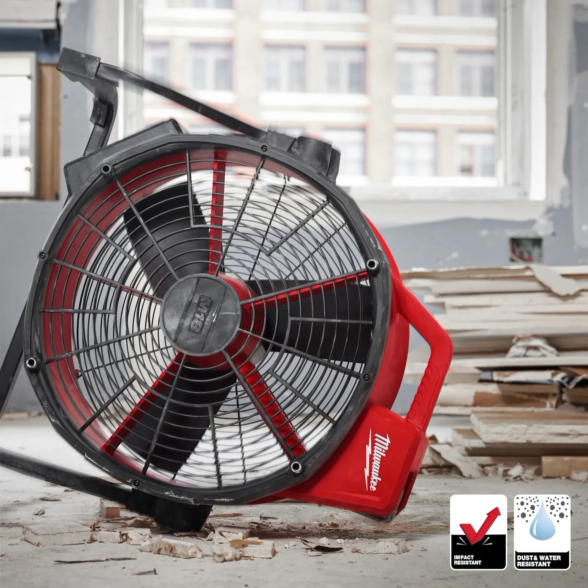 Milwaukee 0821-20 18 in. Hybrid Cordless Fan - Image 12
