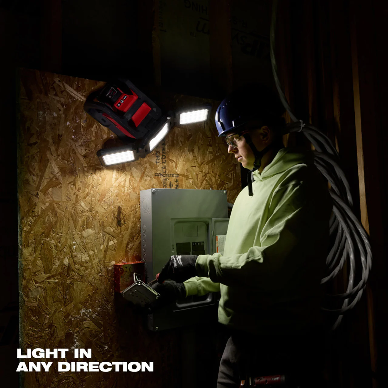 MILWAUKEE 2368-20 M18™ ROVER™ Dual Power Triple-Panel Flood & Area Light - Image 5