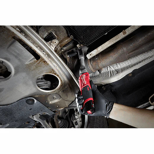 Milwaukee 2560-21 M12 Fuel 3/8 in. Extended Reach Ratchet Kit - Image 5