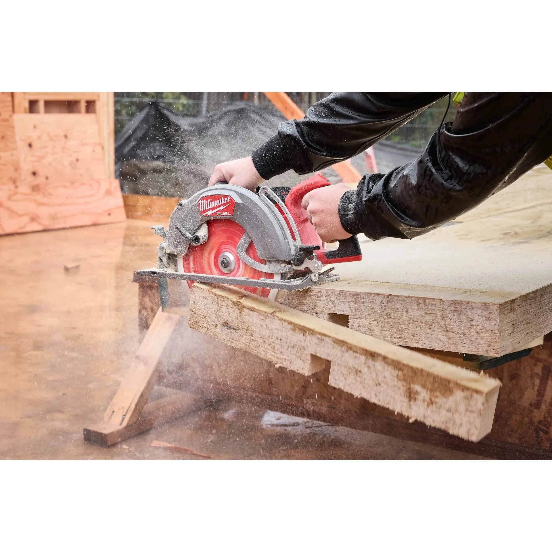 Milwaukee 3026-20 M18 Fuel Circular Saw 10-1/4" - Image 3