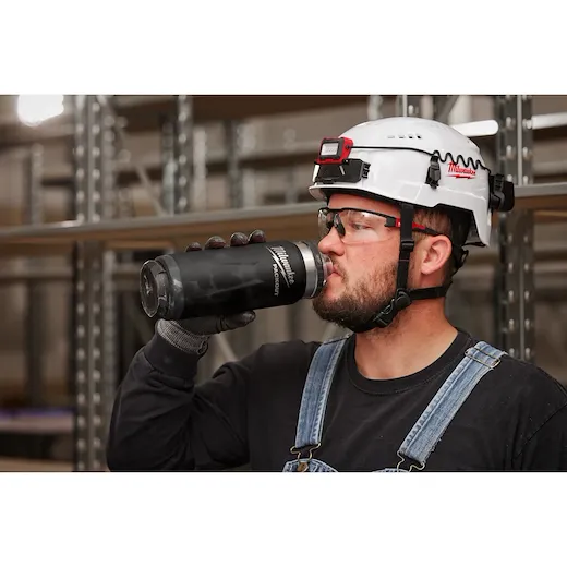 Milwaukee 48-22-8396B PACKOUT™ 24 oz 18/8 Stainless Steel Black Insulated Bottle with Chug Lid - Image 8