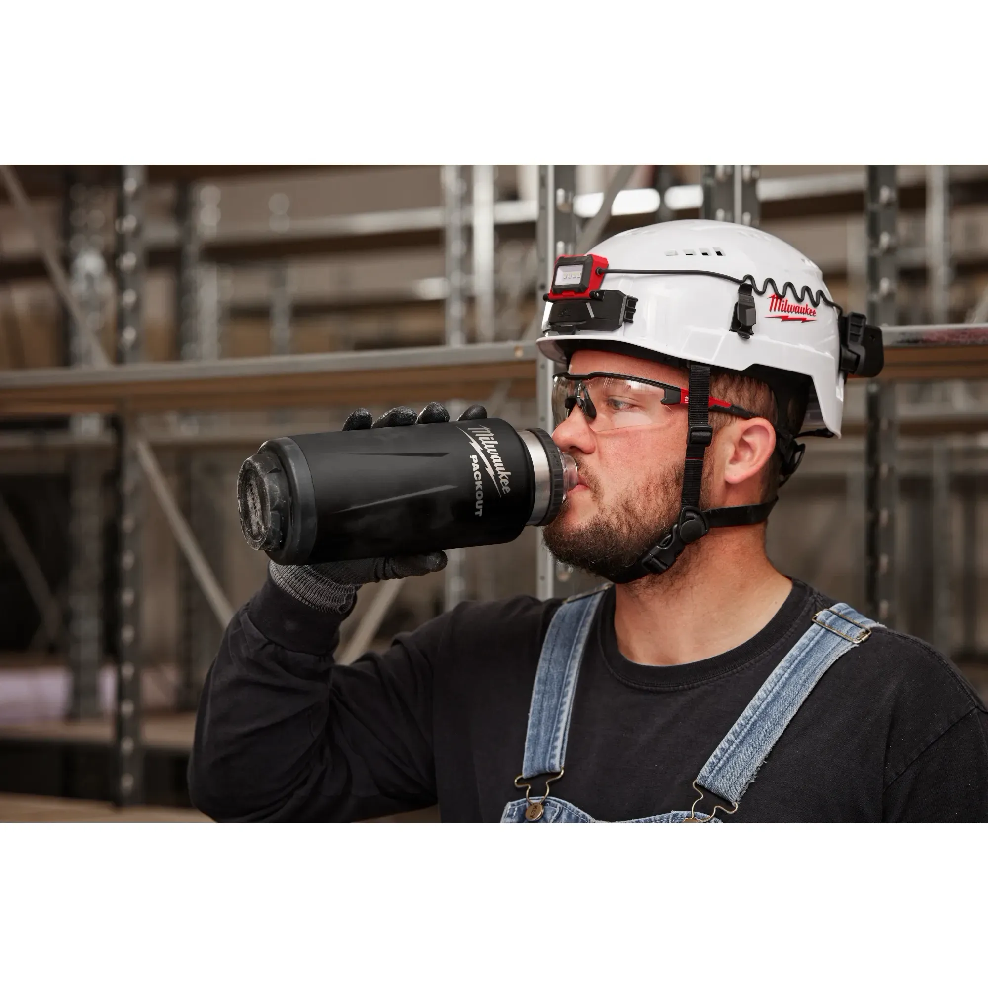 MILWAUKEE 48-22-8397R PACKOUT™ 36oz Insulated Bottle with Chug Lid - Image 10