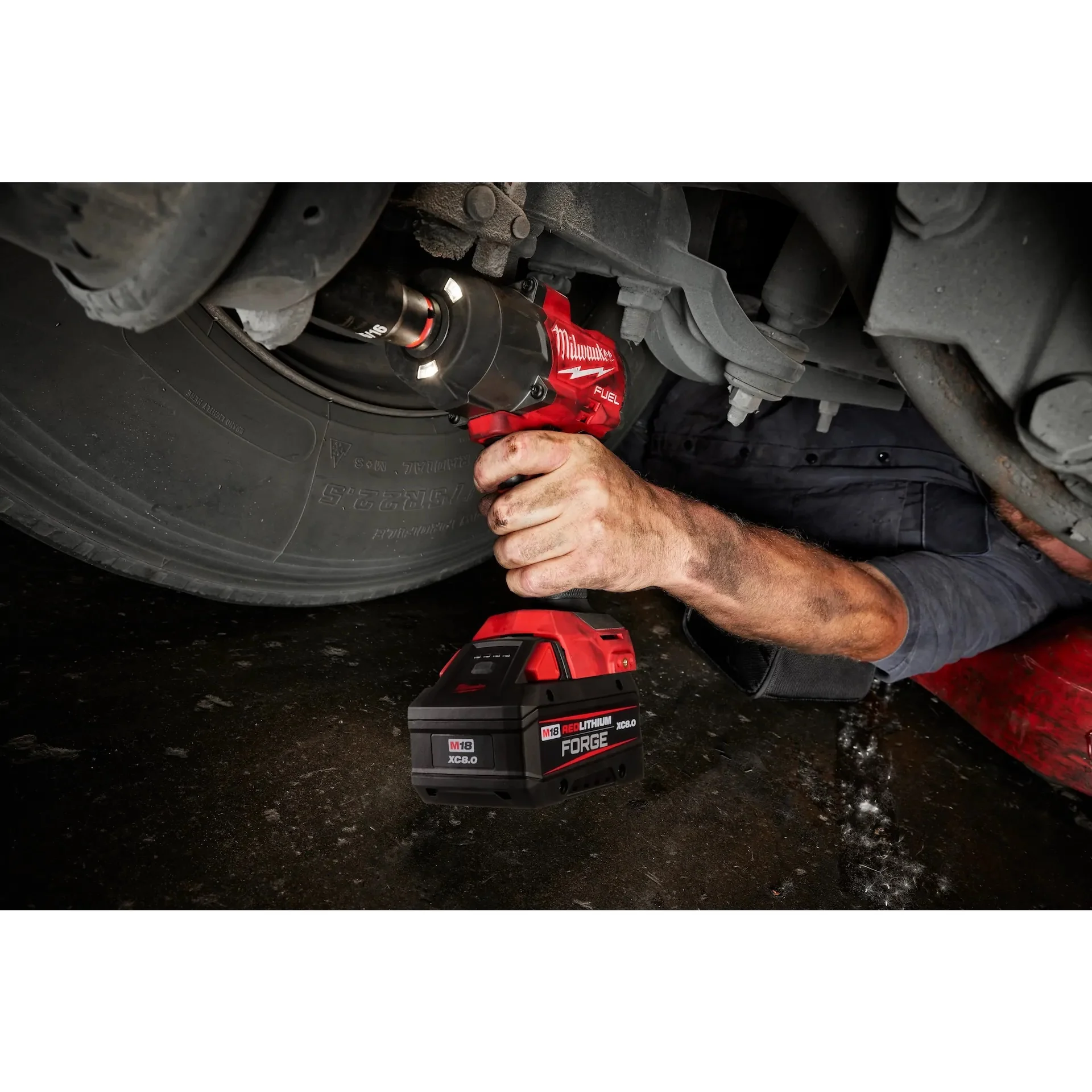 Milwaukee M18 FUEL 18V 1/2 in. High Torque Impact Wrench w/ Friction Ring Kit w/ FORGE 8.0 Battery - Image 11