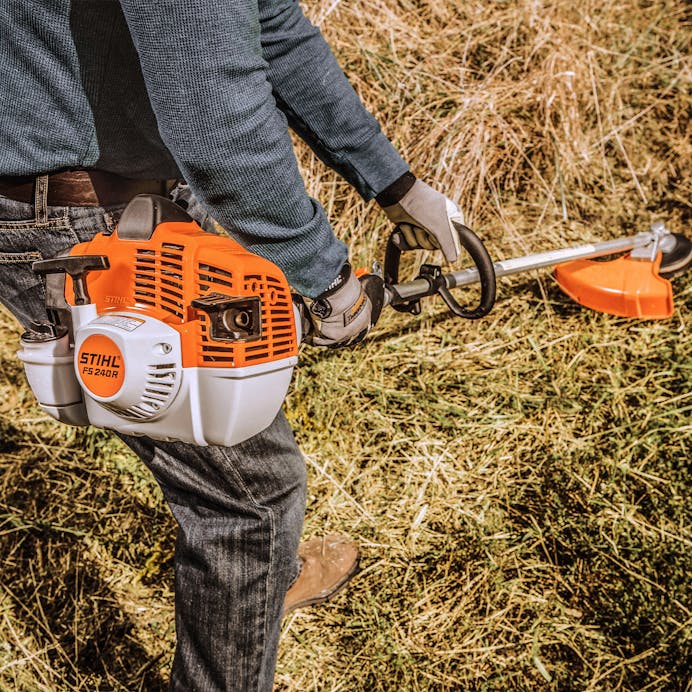 STIHL 41472000430 FS240R Gas Loop Handle Brushcutter - Image 2